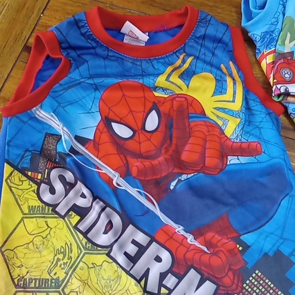 Bundle boys tank tops - Picture 3 of 5